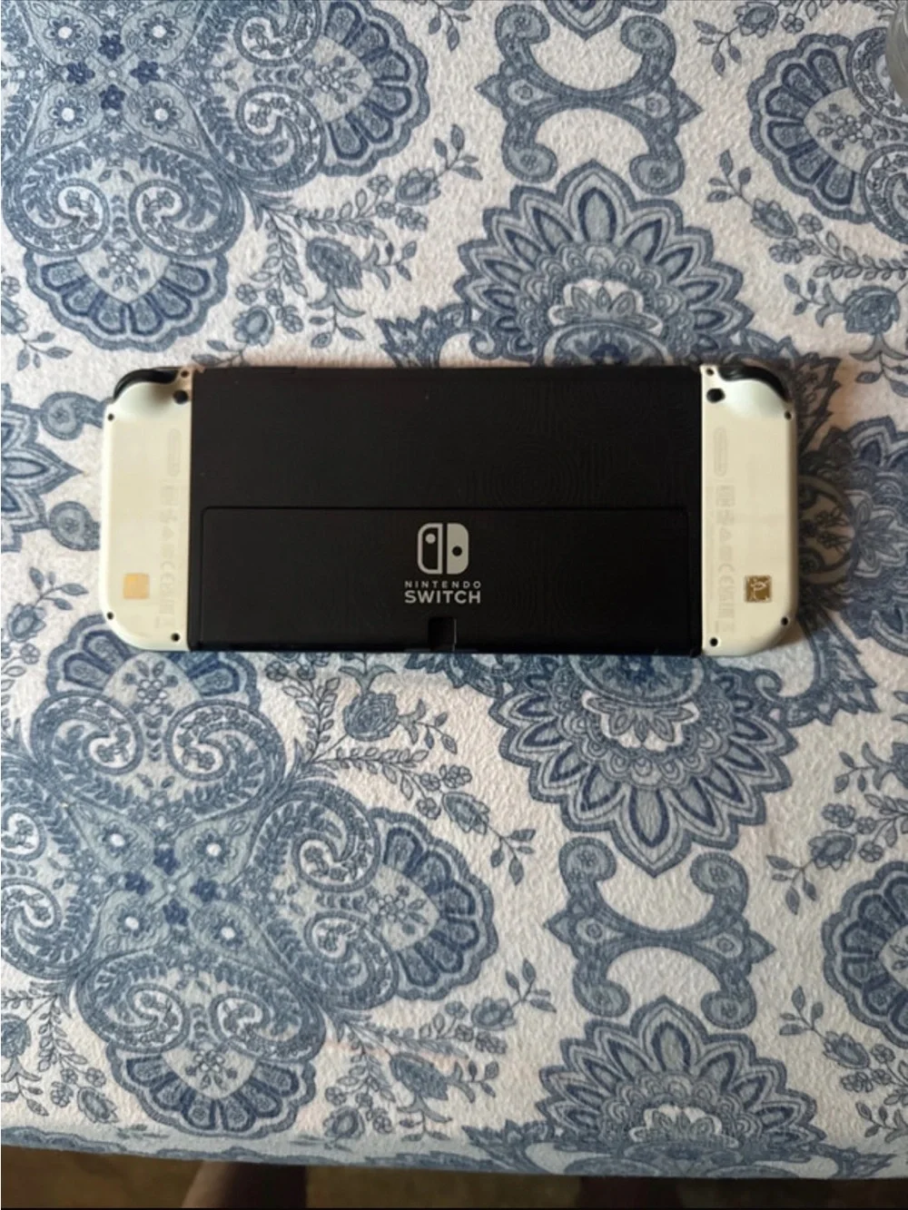 Limited edition Zelda switch bundle no pink/green joycons. hello neighbor/ break